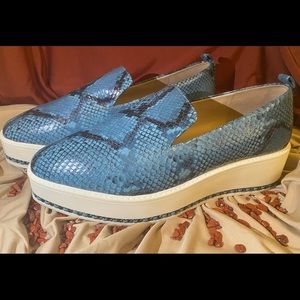 Karl Lagerfeld Brea 9.5M Blue Platform Loafers